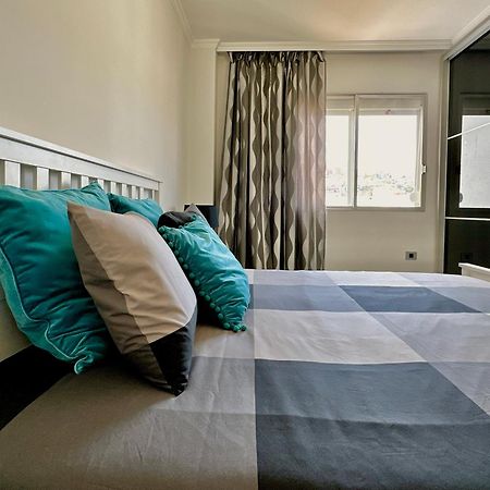 Hostiguest Coliving Leon Y Castillo Las Palmas de Gran Canaria Dış mekan fotoğraf