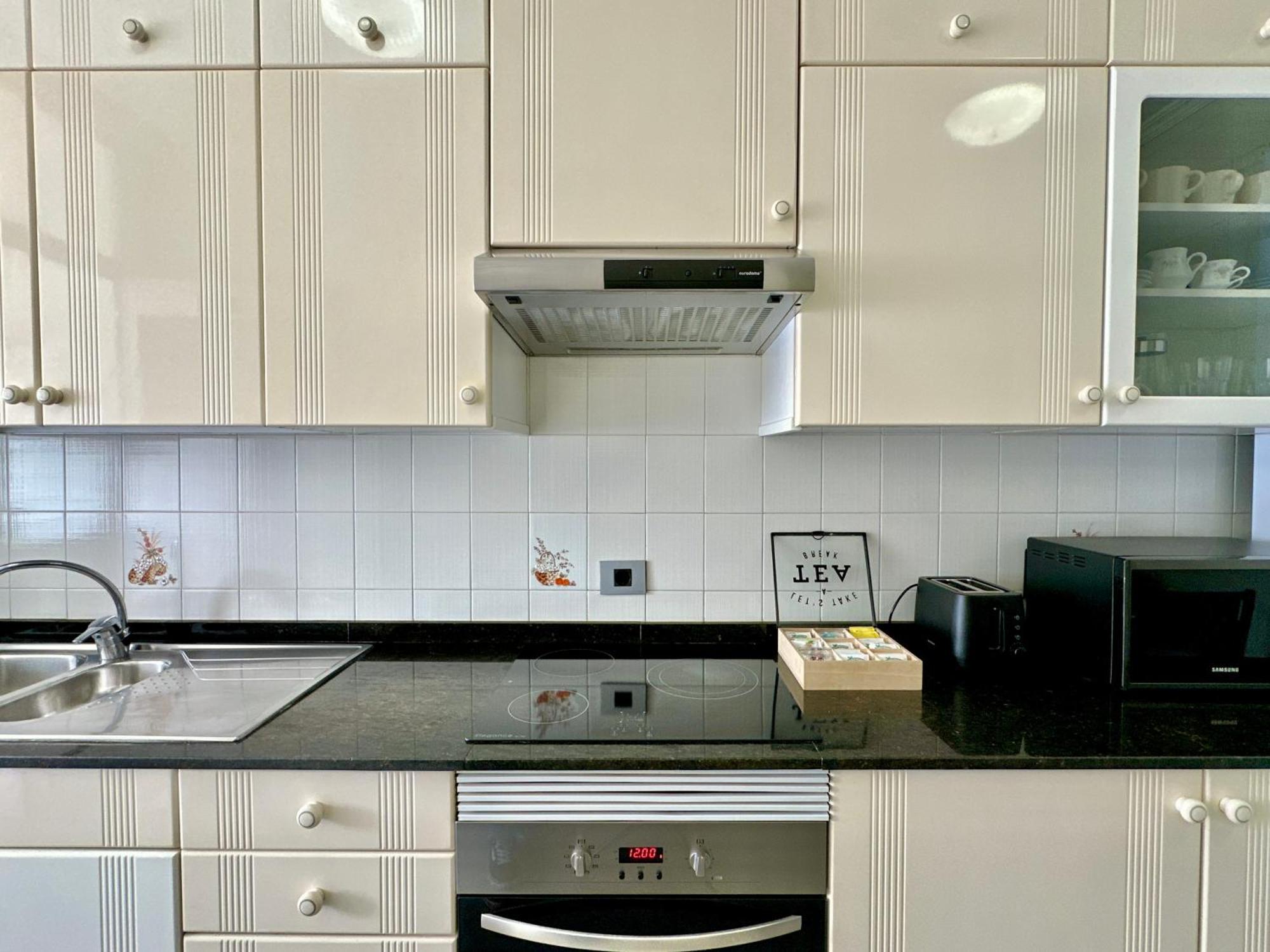 Hostiguest Coliving Leon Y Castillo Las Palmas de Gran Canaria Dış mekan fotoğraf